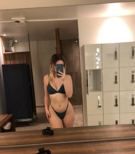 Arielle Burstrom