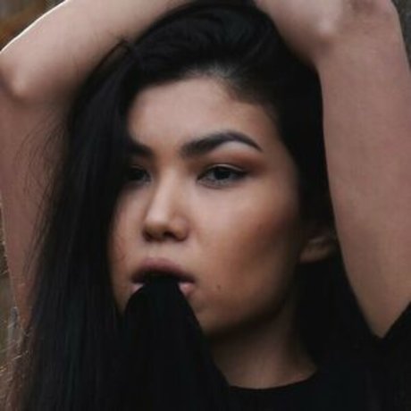 Alaston vuotanut OnlyFans-kuva Jewelthe Steppe