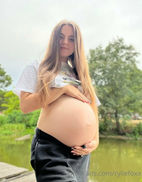 Foto desnuda filtrada de OnlyFans de Ryliefoxx