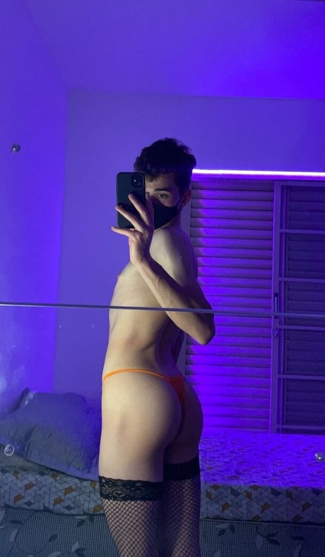 Nahá fotka uniklých OnlyFans od Femboyzx 