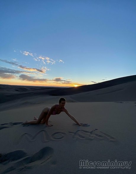 Nahá fotka uniklých OnlyFans od Lovemoxxi