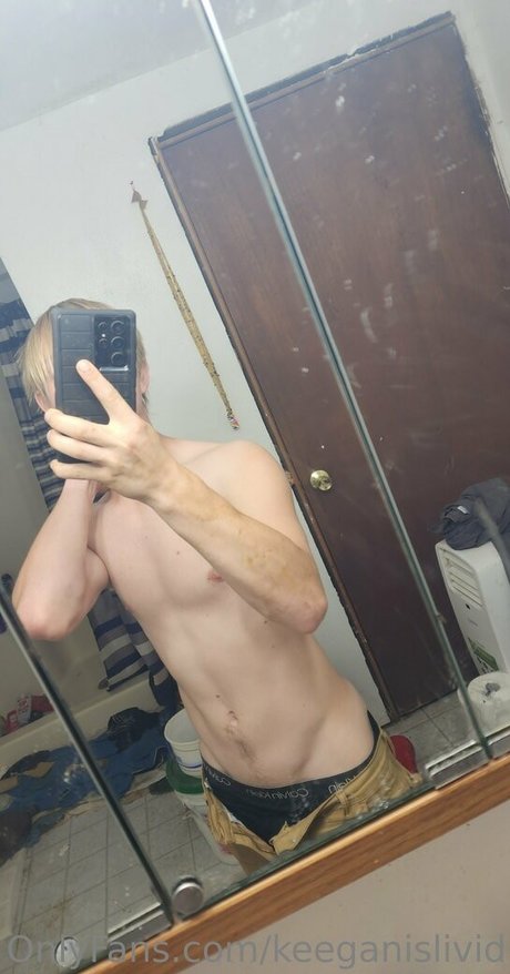Nahá fotka uniklých OnlyFans od Keeganislivid