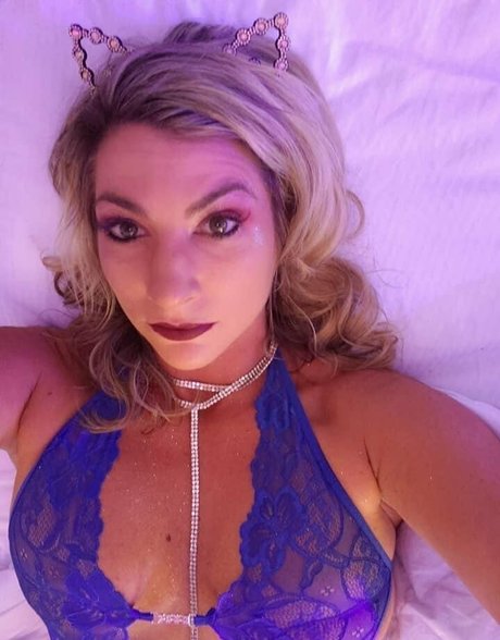 Nahá fotka uniklých OnlyFans od Therebeccaryder