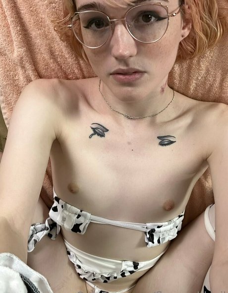 Naken lekkede OnlyFans-bilde av Flammableoil