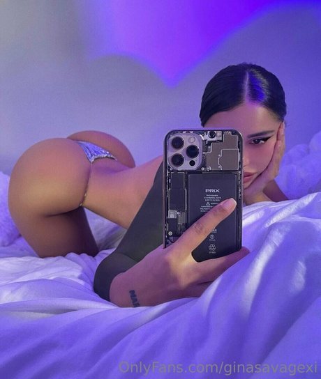 Nahá fotka uniklých OnlyFans od Ginasavagexi