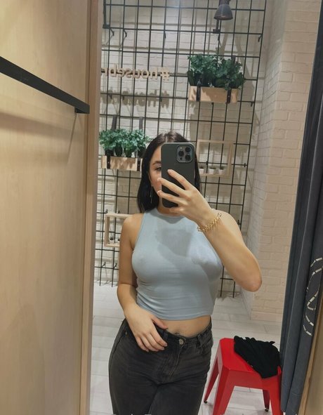 Foto nua vazada do OnlyFans de Babyamaliaa