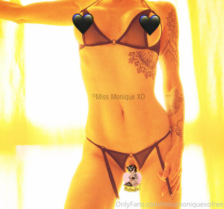 Nahá fotka uniklých OnlyFans od Missmoniquexofree