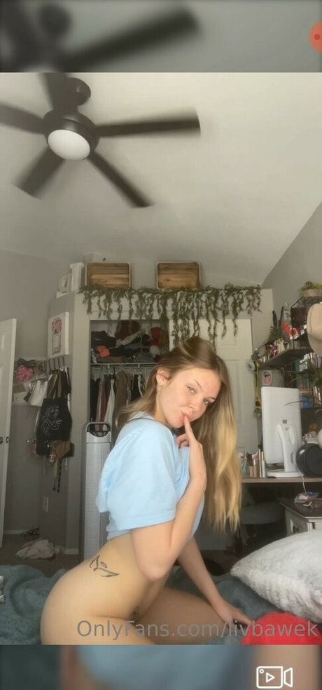 Naken lekkede OnlyFans-bilde av Livbawek