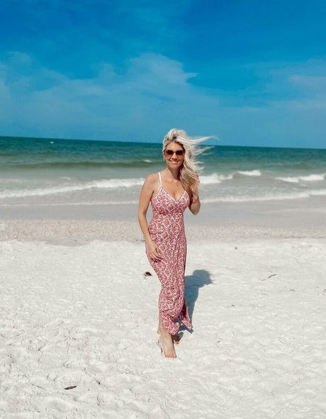 Nahá fotka uniklých OnlyFans od Liz Wheeler