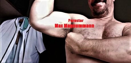 Nahá fotka uniklých OnlyFans od Max Magnummann