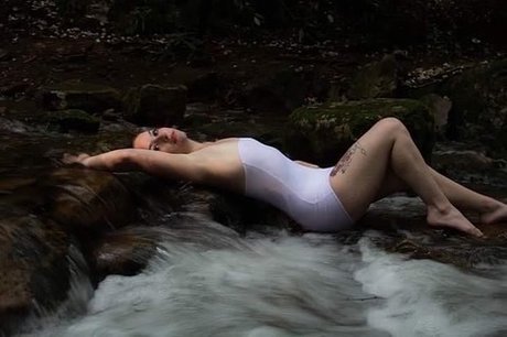 Naken lekkede OnlyFans-bilde av Mistress Voorhees
