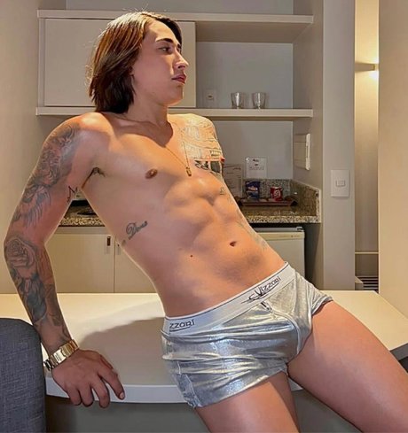 Naken lekkede OnlyFans-bilde av Matheus Henrique