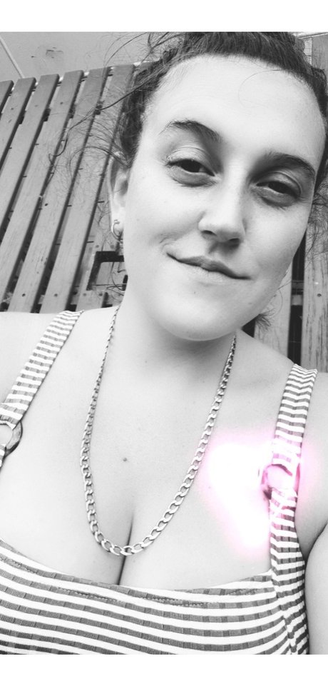Naken lekkede OnlyFans-bilde av Crystal