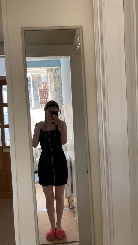 Обнаженная фотография утечки OnlyFans от Hazel