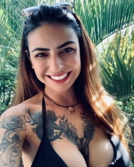 Nahá fotka uniklých OnlyFans od Hrika Marques