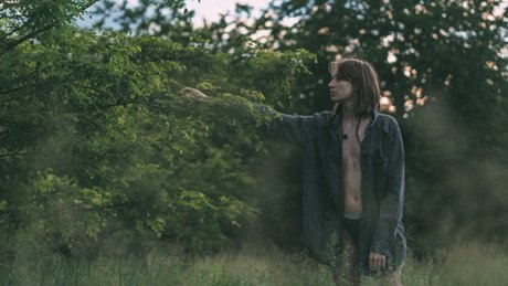 Naken lekkede OnlyFans-bilde av Buckthorn In A Smoking Section