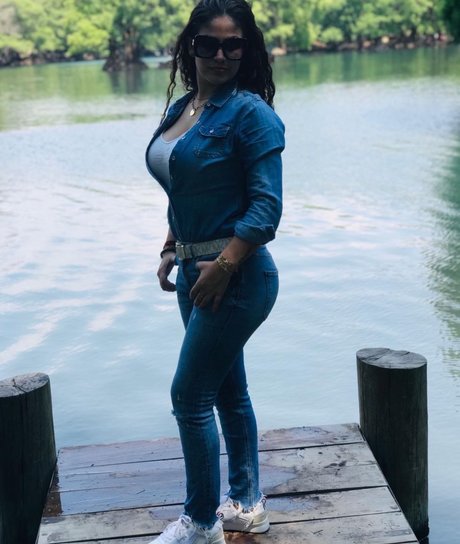 Nahá fotka uniklých OnlyFans od Soy La China 