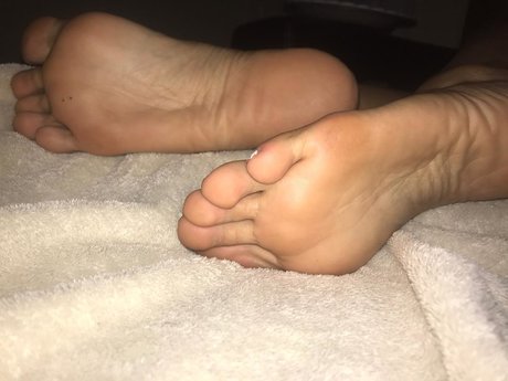 Naken lekkede OnlyFans-bilde av Mary Pearson