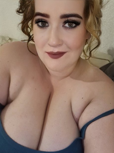 Naken lekkede OnlyFans-bilde av Jennya Jolene