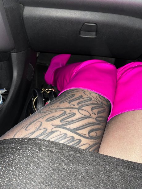 Naken läckt OnlyFans-bild av Akita888