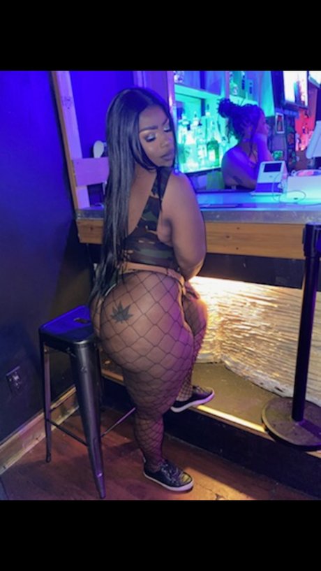 Naken lekkede OnlyFans-bilde av Mary Jayne