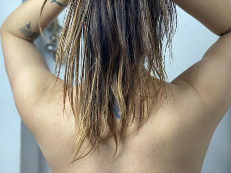 Naken lekkede OnlyFans-bilde av Jasmine