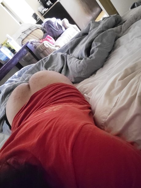 Alaston vuotanut OnlyFans-kuva Austii98