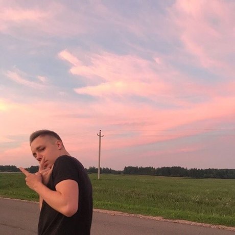 Naken lekkede OnlyFans-bilde av Alex