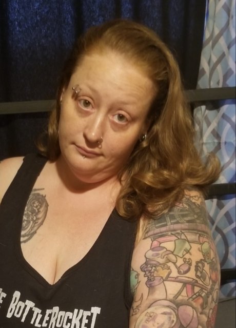 Alaston vuotanut OnlyFans-kuva Rose Midnight