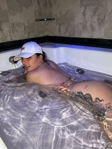 Nahá fotka uniklých OnlyFans od Zorraafiiielll
