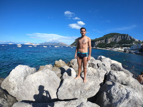 Naken lekkede OnlyFans-bilde av Alan