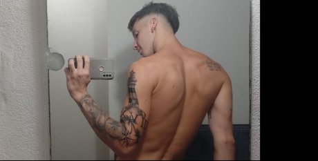 Nahá fotka uniklých OnlyFans od Aron