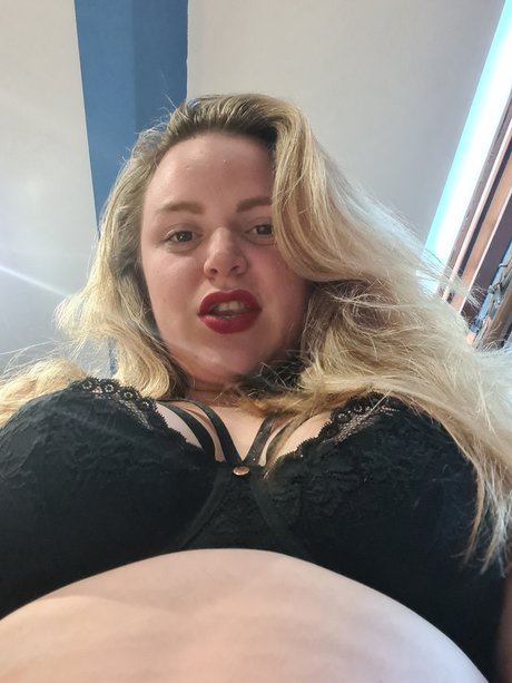 Sashsta OnlyFans泄露裸照