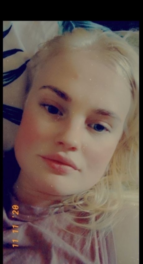 Naken lekkede OnlyFans-bilde av Lagertha