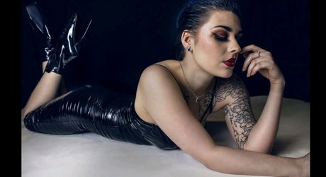 Naken lekkede OnlyFans-bilde av Peach