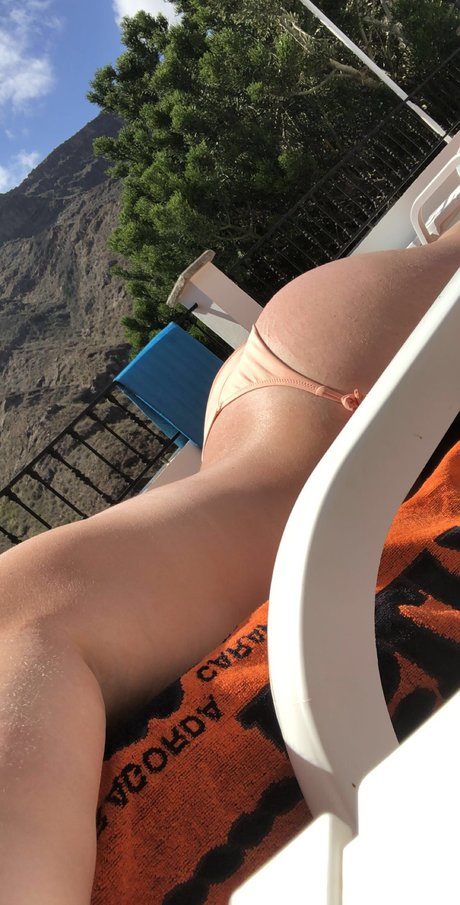 Naken lekkede OnlyFans-bilde av Chlo