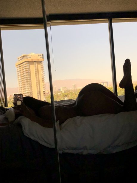 Naken läckt OnlyFans-bild av Lala Ivey