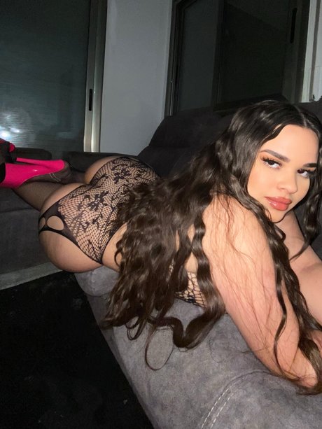 Nahá fotka uniklých OnlyFans od Curvyexticaa