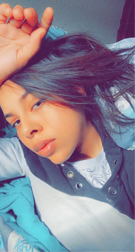 Naken lekkede OnlyFans-bilde av Tinaa Snow