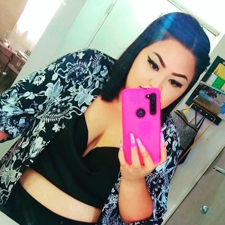 Nahá fotka uniklých OnlyFans od Roux