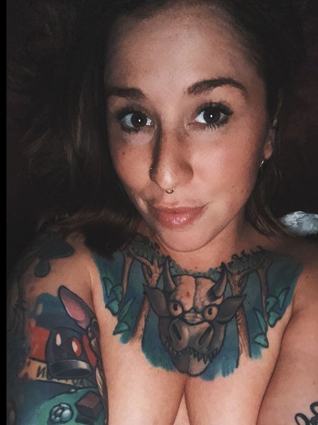 Nahá fotka uniklých OnlyFans od Jethie