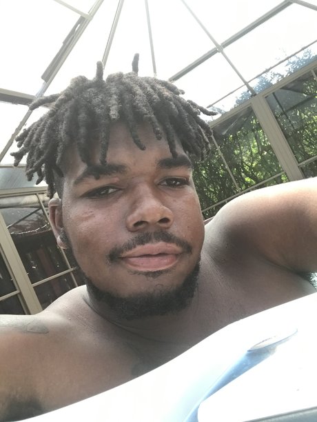 Alaston vuotanut OnlyFans-kuva Greenxxxteam