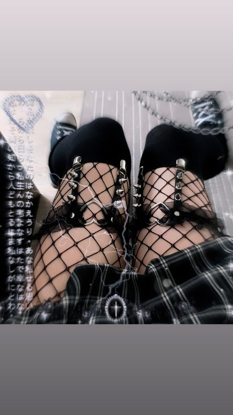 Naken lekkede OnlyFans-bilde av 2shytodie