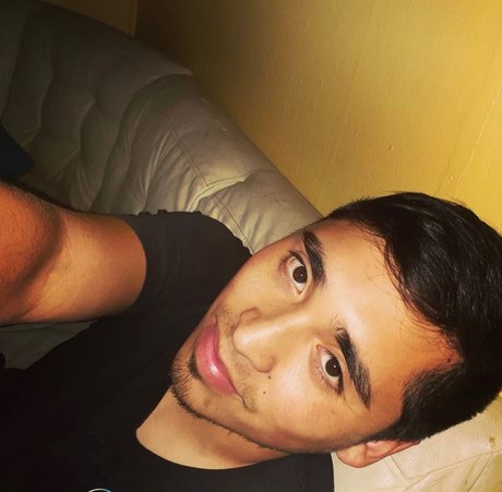 Naken läckt OnlyFans-bild av Erick Miranda