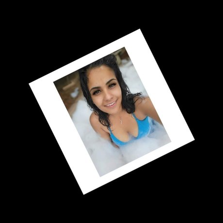 Nøgent lækket OnlyFans-billede af Alexa Tarango