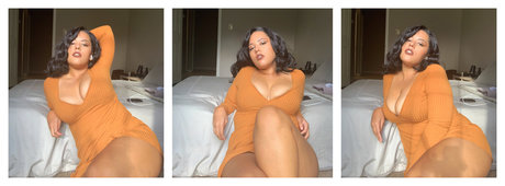 Naken lekkede OnlyFans-bilde av Nicolette Neptune