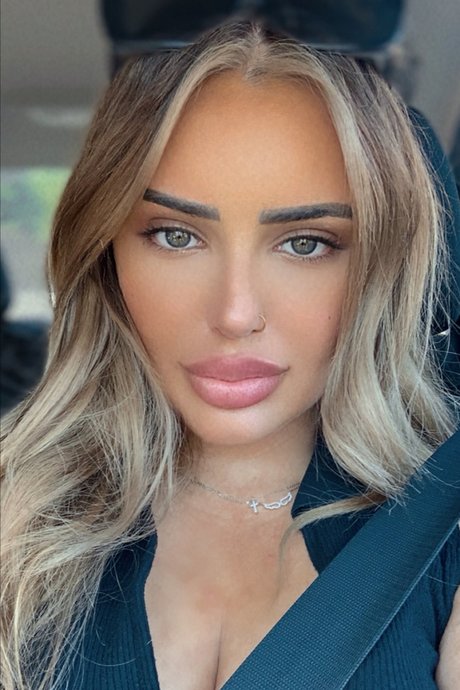 Naken läckt OnlyFans-bild av Meeky  Queen