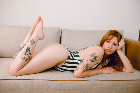 Naken lekkede OnlyFans-bilde av Sattine Free
