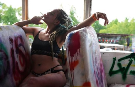 Nahá fotka uniklých OnlyFans od Navi Rose