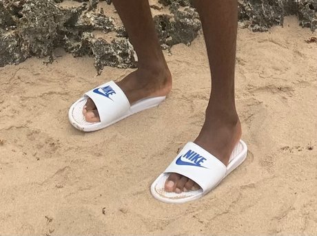 Nahá fotka uniklých OnlyFans od Only Feet 